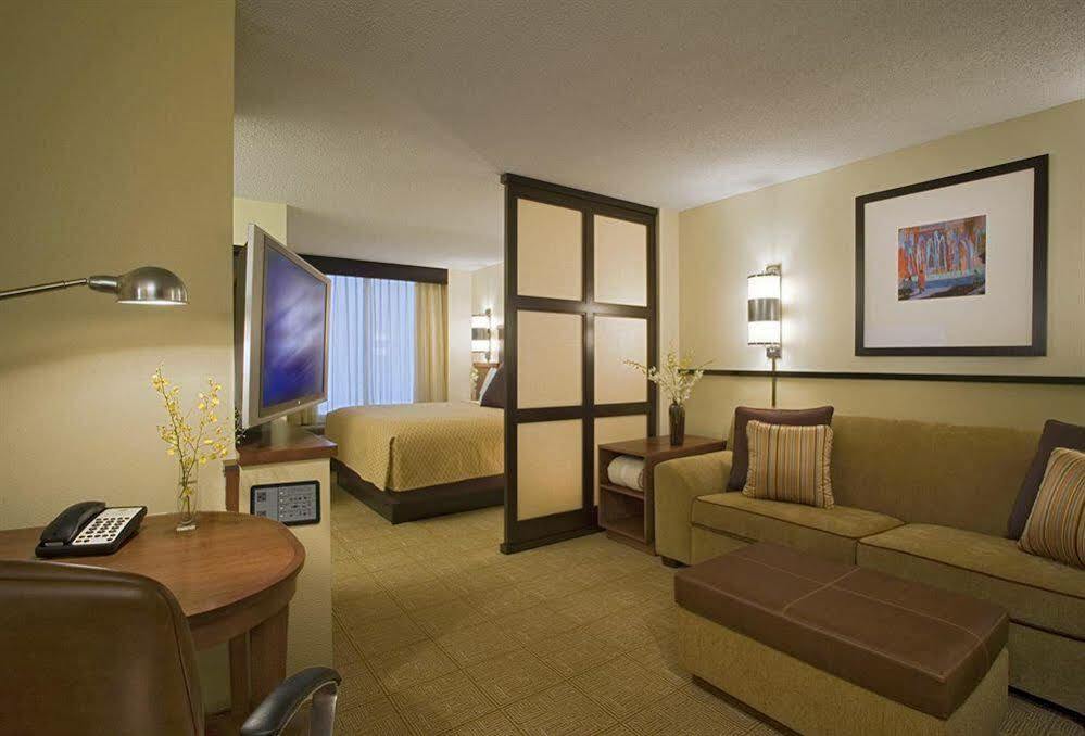 Hyatt Place Uncasville - Casino Area Exterior photo